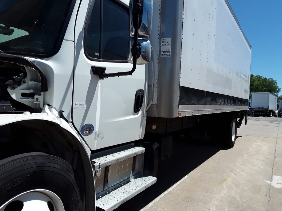 2014 Freightliner/Mercedes M2 106 556999