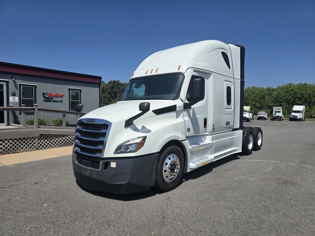 2022 Freightliner Cascadia in North Little Rock, AR