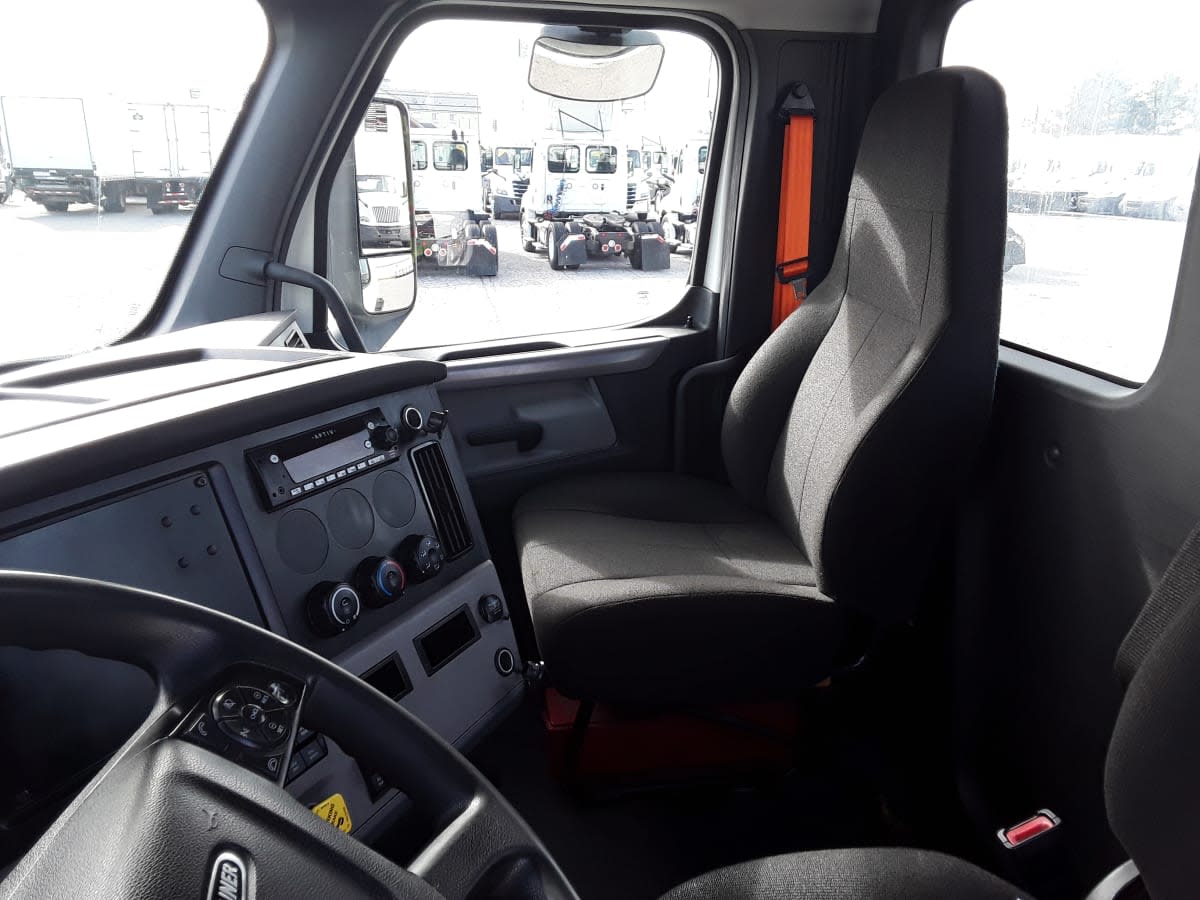 2022 Freightliner/Mercedes CASCADIA PX12642ST 557821