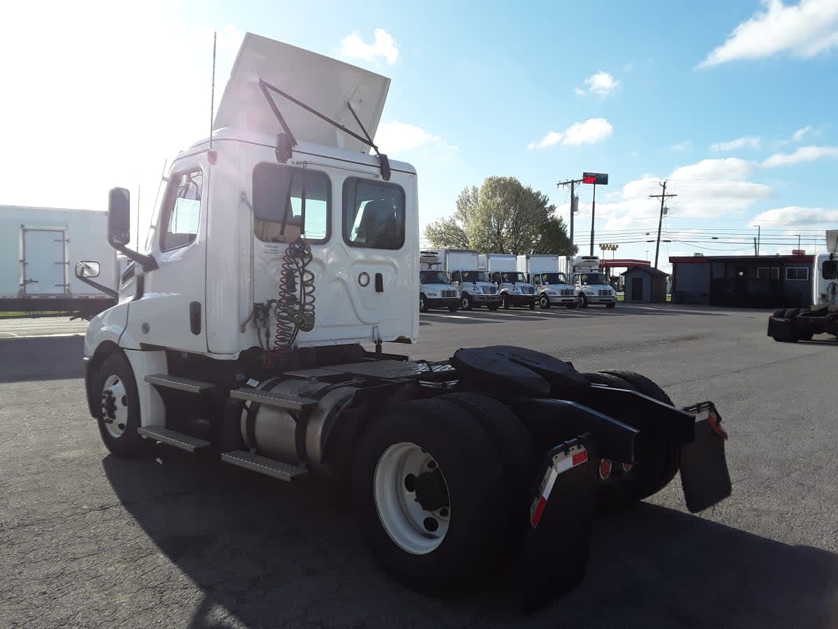 2022 Freightliner/Mercedes CASCADIA PX12642ST 557823