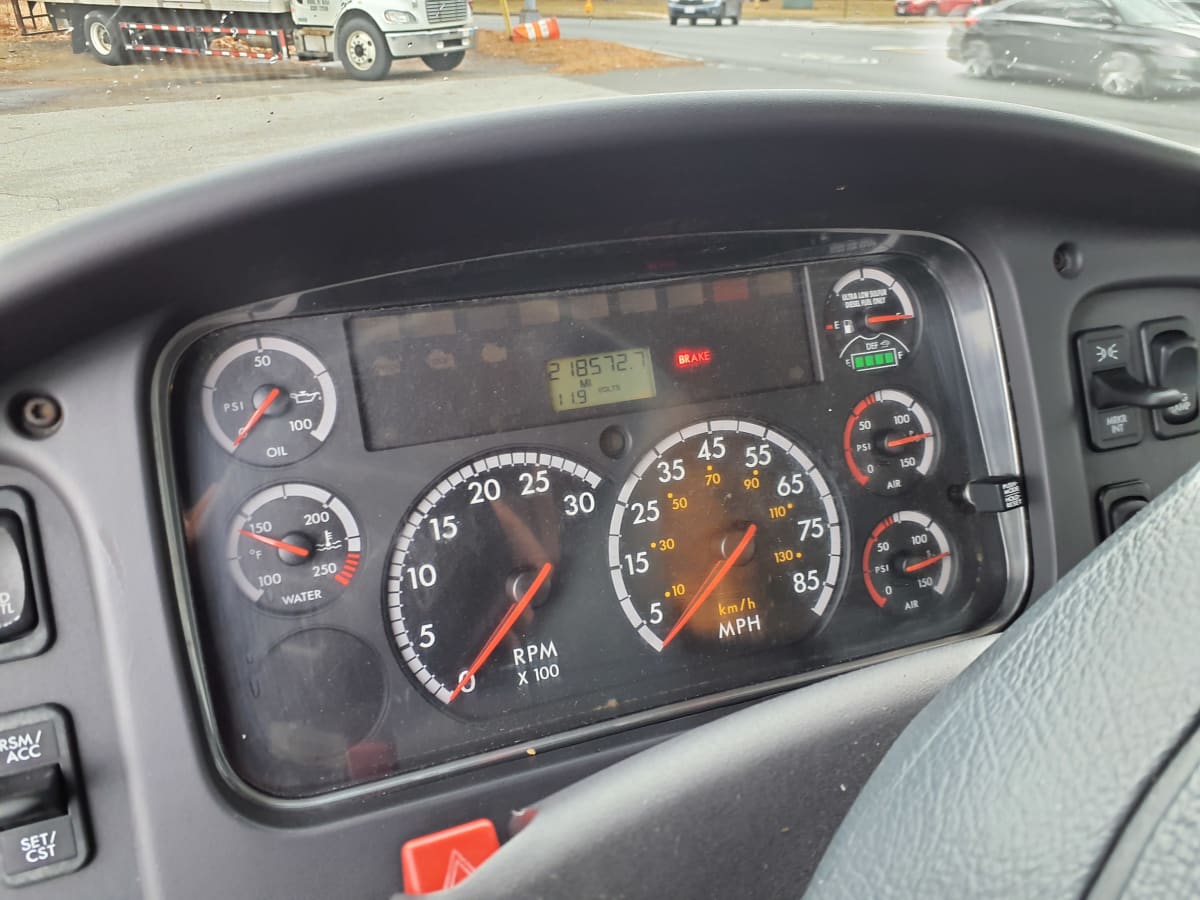 2014 Freightliner/Mercedes M2 106 558279