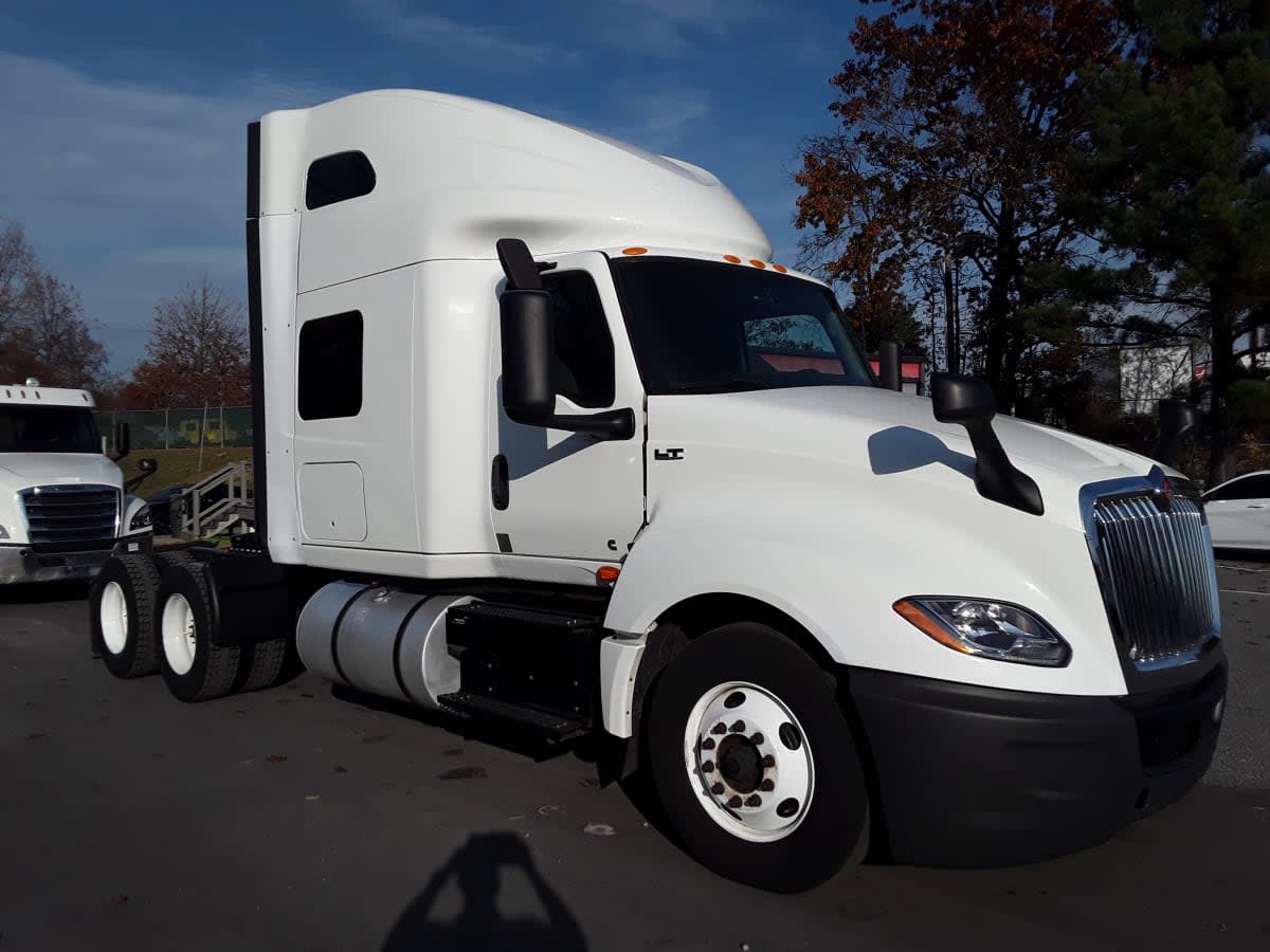 2022 International - image 3