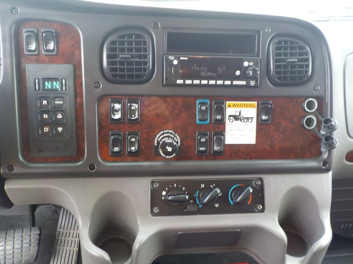 2022 Freightliner/Mercedes M2 106 559594