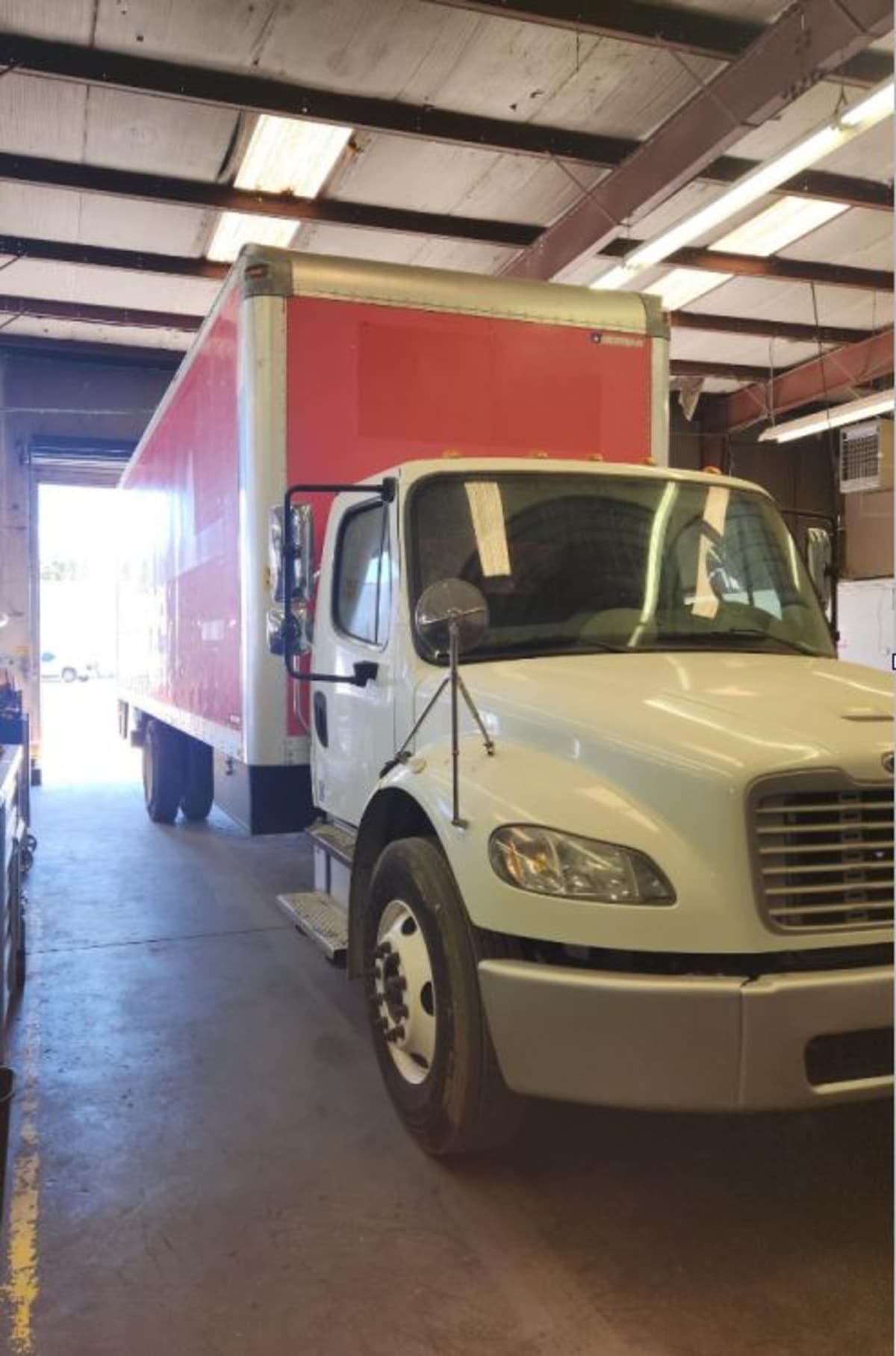 2014 Freightliner/Mercedes M2 106 562102