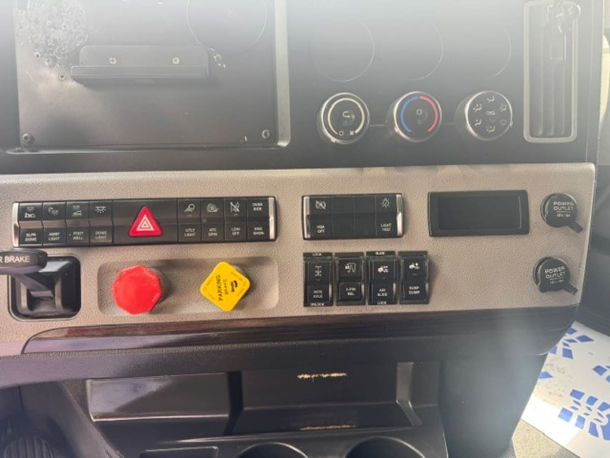 2022 Freightliner/Mercedes NEW CASCADIA PX12664 562280