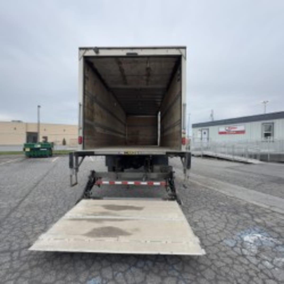 2022 Freightliner/Mercedes M2 106 562593