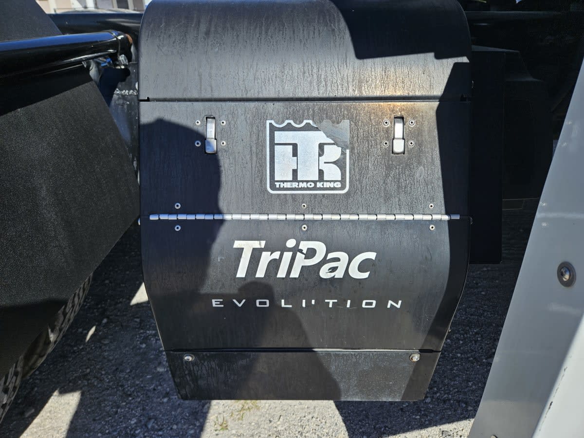 2022 Freightliner - image 12