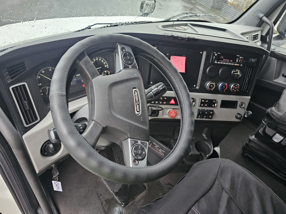 2022 Freightliner/Mercedes NEW CASCADIA PX12664 563192