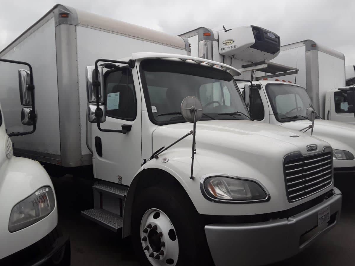 2015 Freightliner/Mercedes M2 106 563241