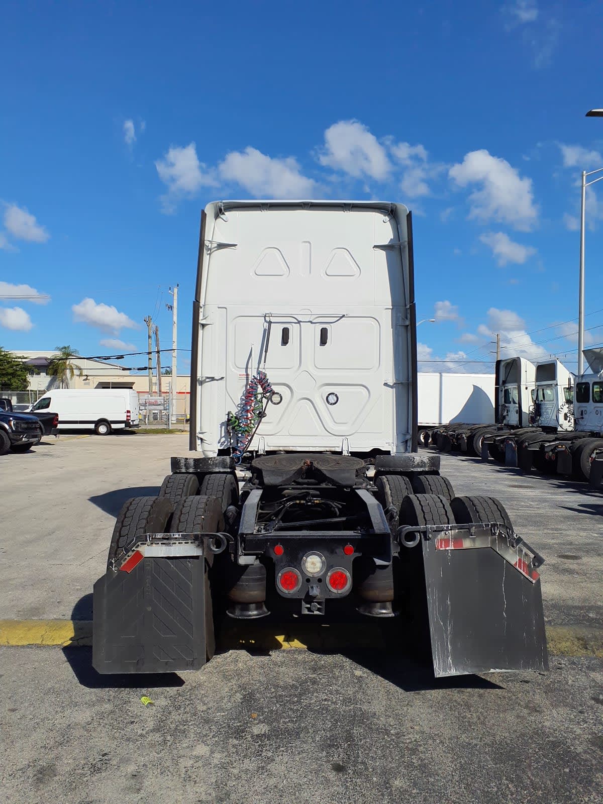 2022 Freightliner - image 5