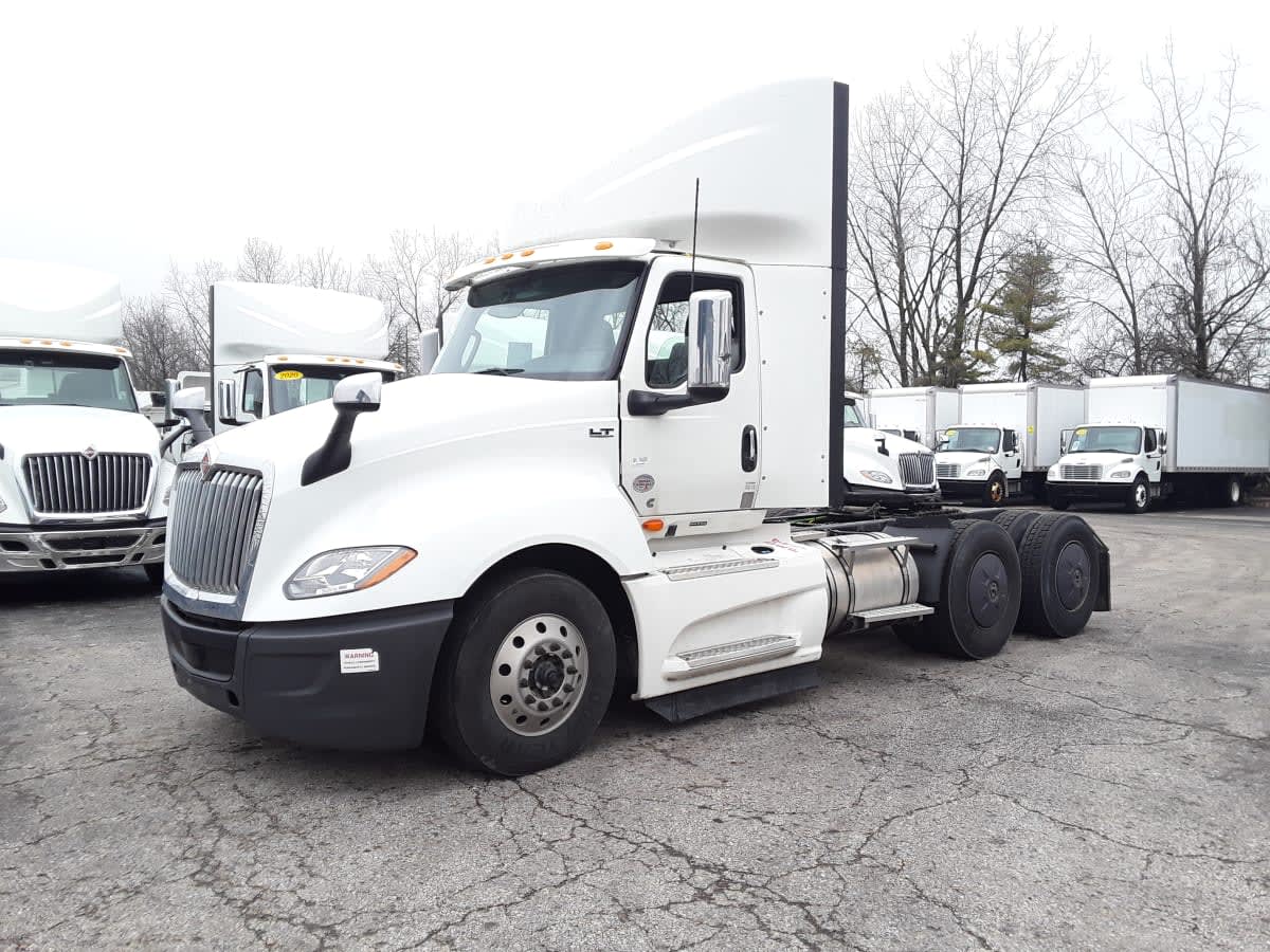 2022 Navistar International LT625 DAYCAB T/A 563616