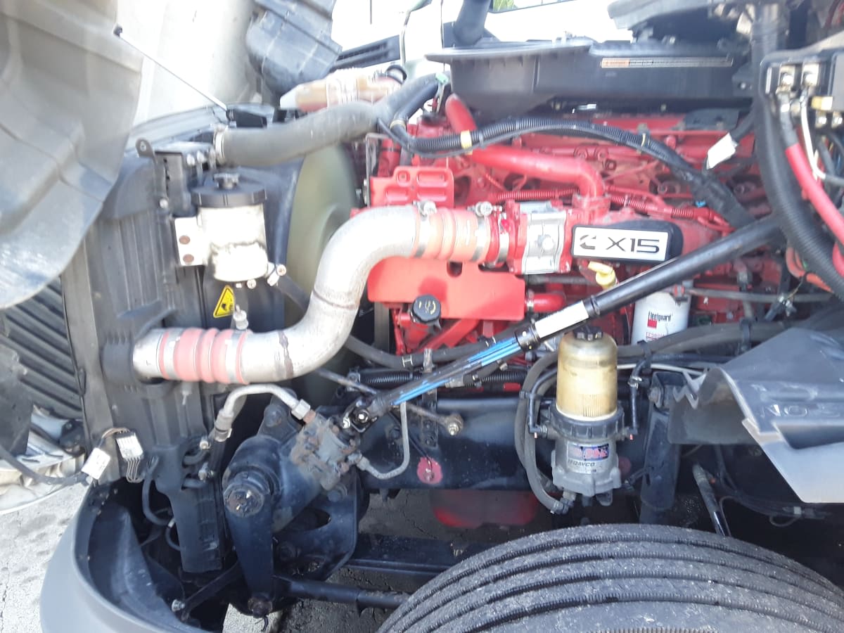 2022 Navistar International LT625 DAYCAB T/A 563617