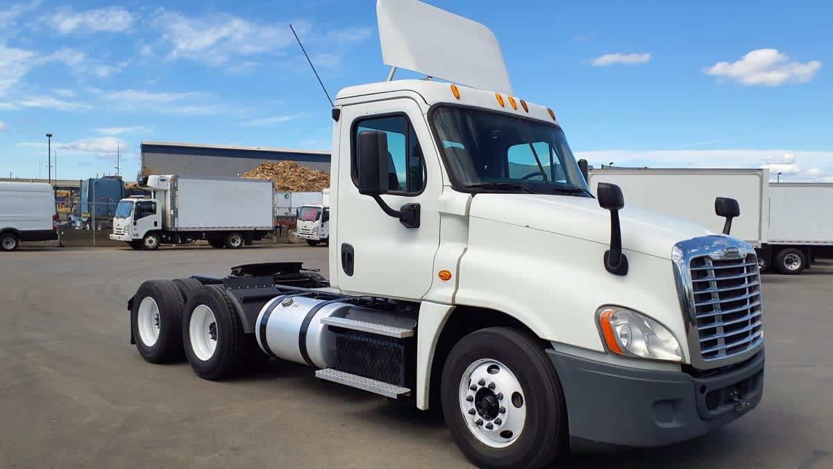 2014 Freightliner Cascadia in Tacoma, WA — photo 3