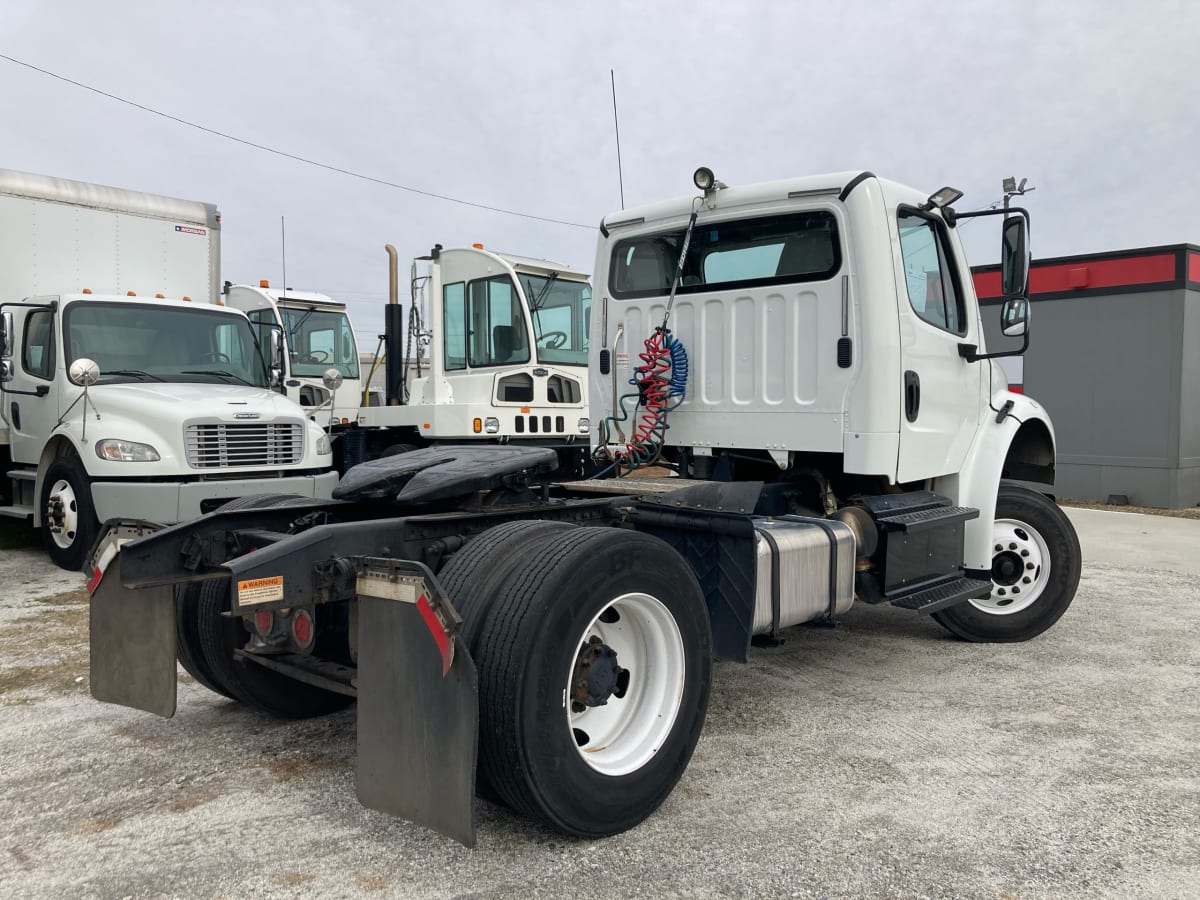 2015 Freightliner/Mercedes M2 106 563994