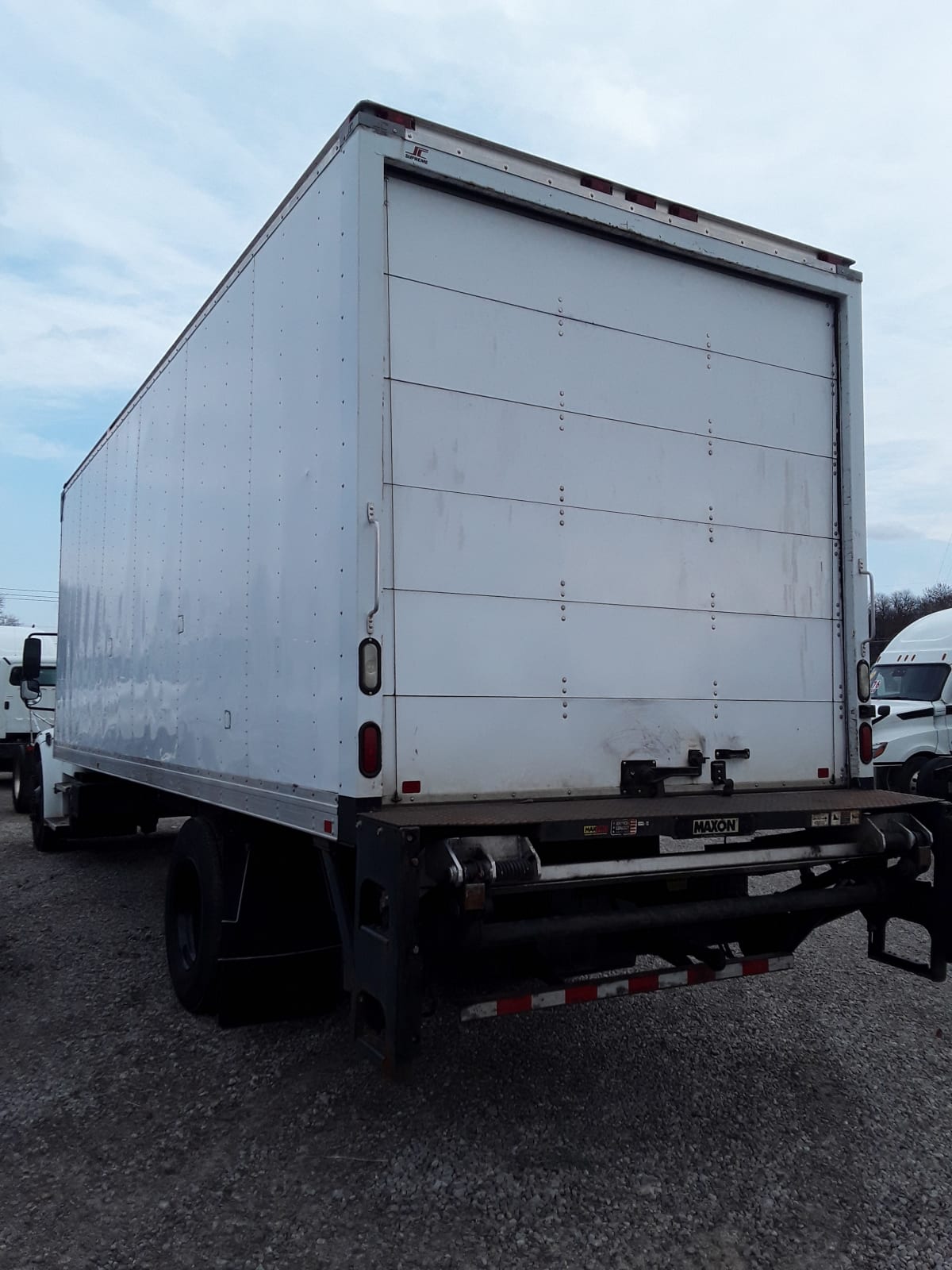 2015 Freightliner/Mercedes M2 106 563999