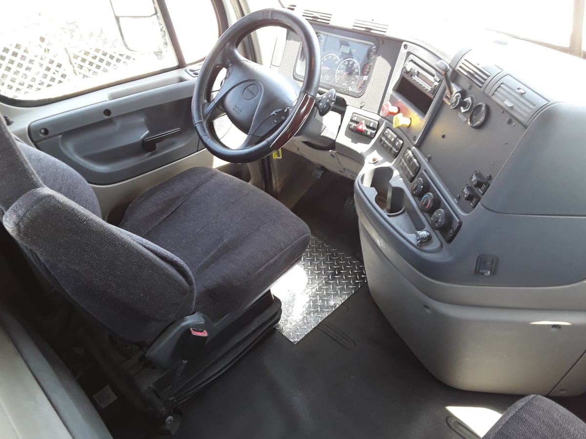 2015 Freightliner/Mercedes CASCADIA 125 564069