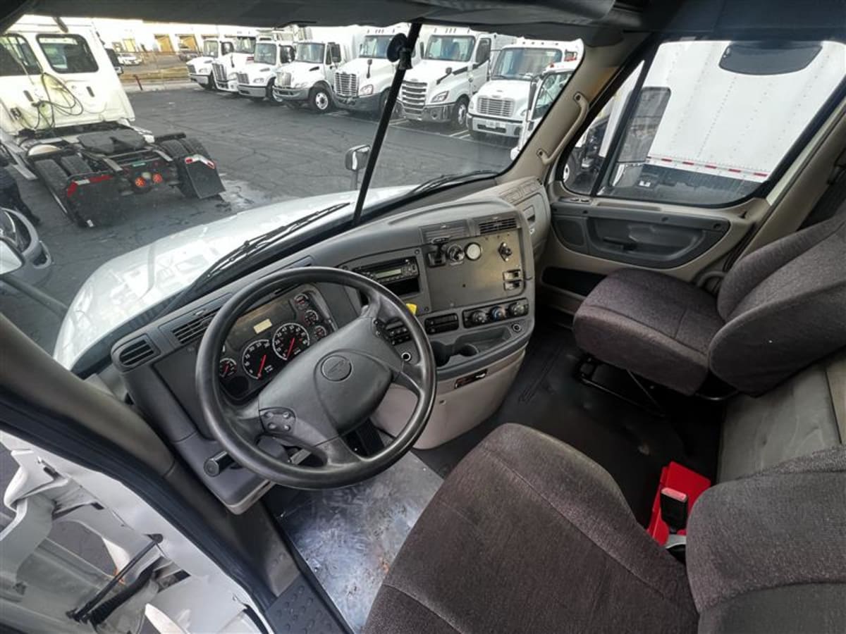 2015 Freightliner/Mercedes CASCADIA 125 564076