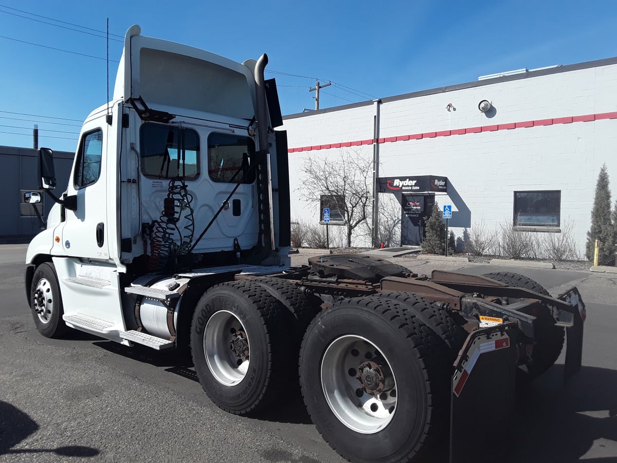 2015 Freightliner/Mercedes CASCADIA 125 564087