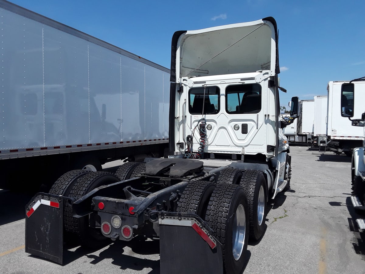 2015 Freightliner/Mercedes CASCADIA 125 564099