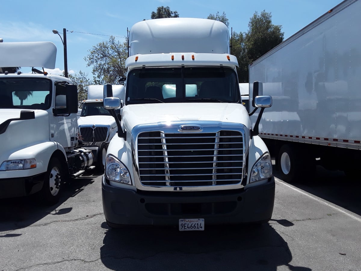 2015 Freightliner/Mercedes CASCADIA 125 564099