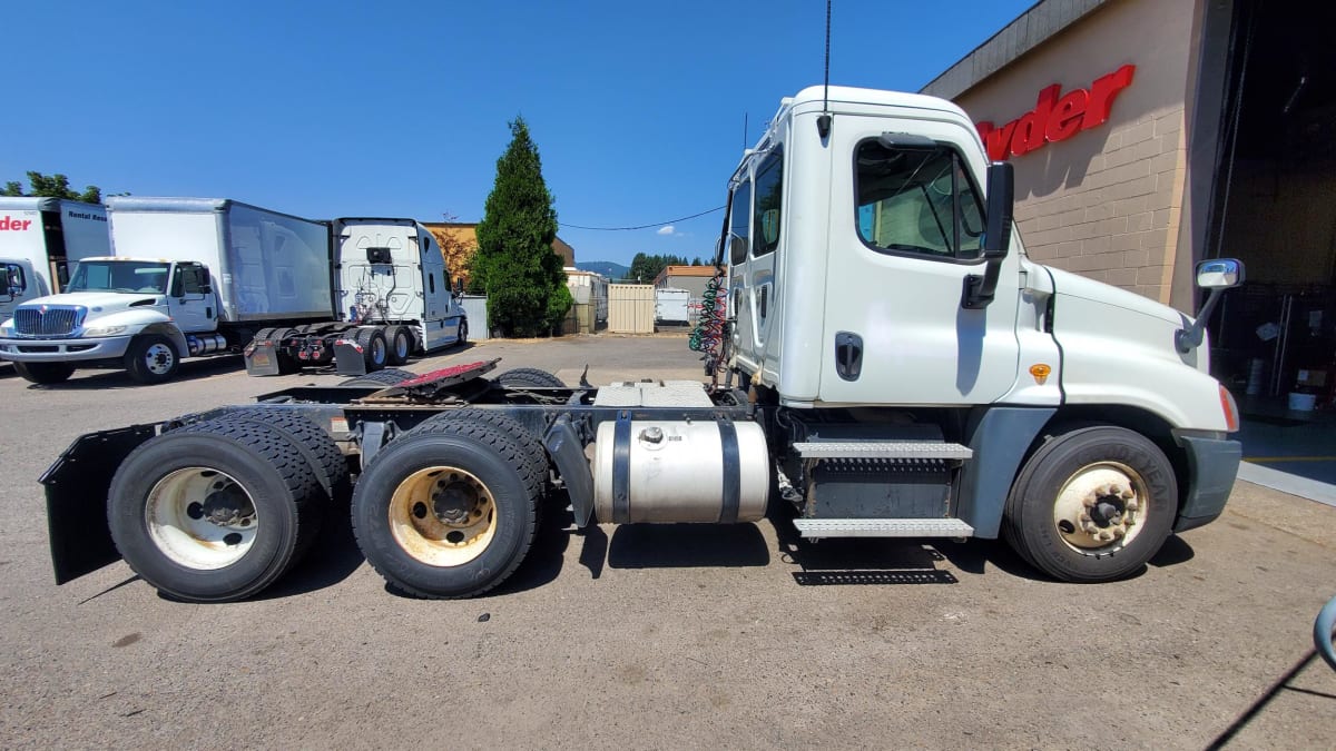 2014 Freightliner/Mercedes CASCADIA 125 565288