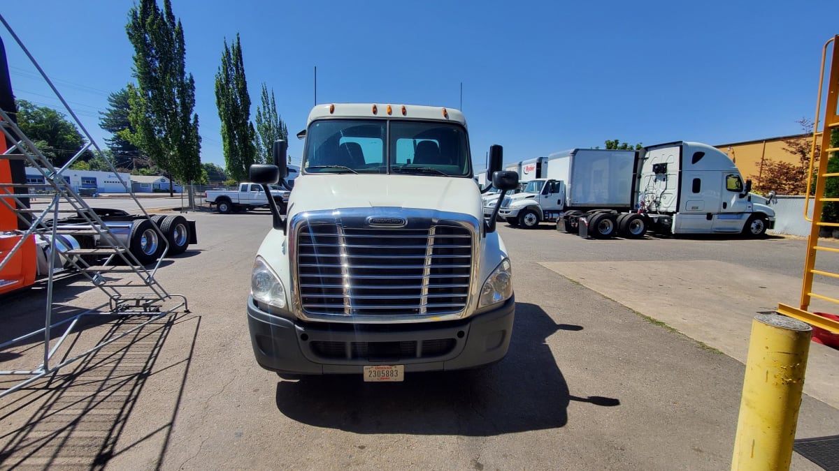 2014 Freightliner/Mercedes CASCADIA 125 565288