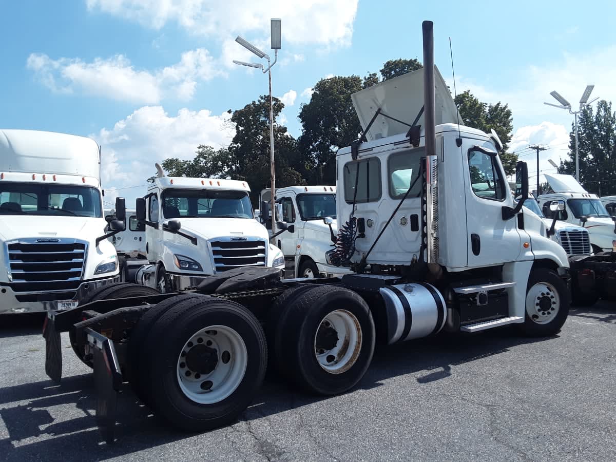 2016 Freightliner UNKNOWN 566586