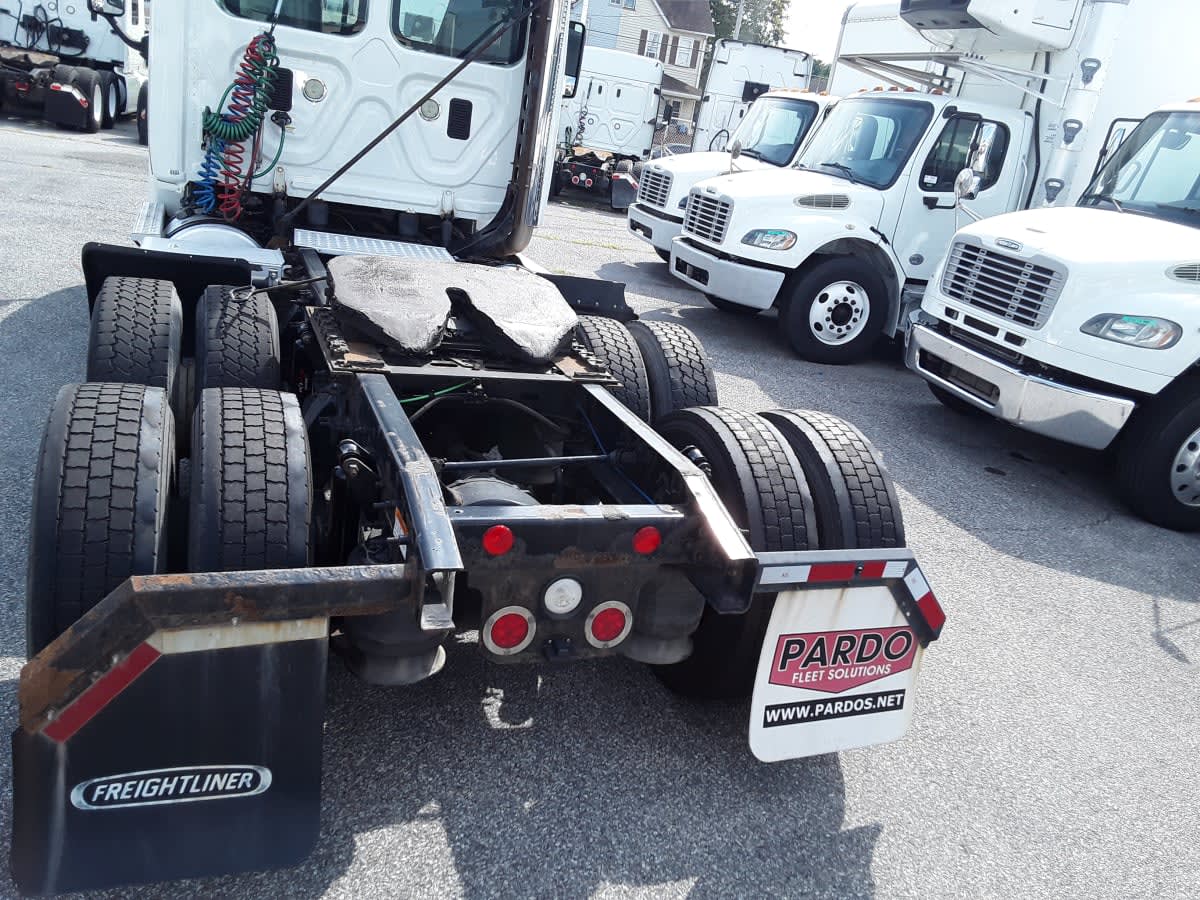 2016 Freightliner CASCADIA 566595