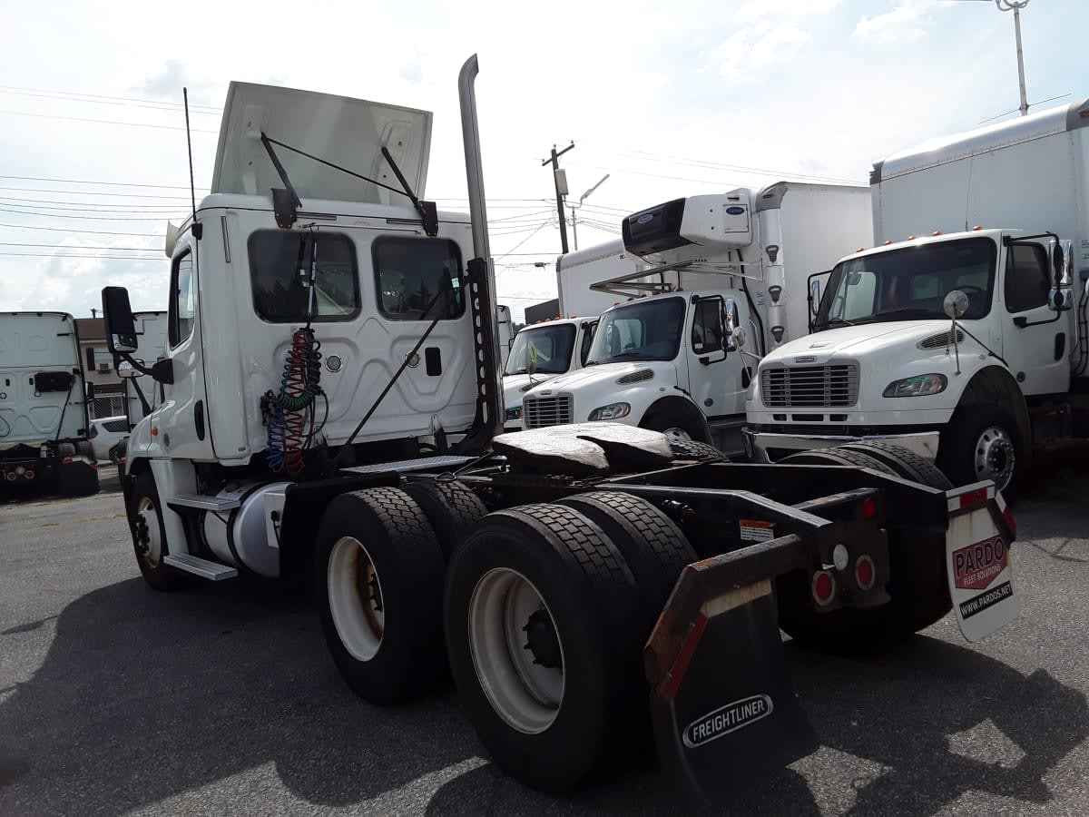 2016 Freightliner CASCADIA 566595