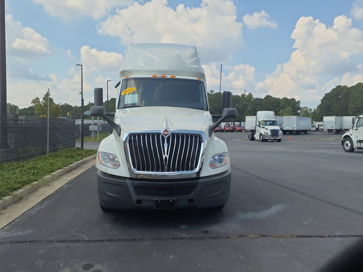 2022 International LT in Atlanta, GA — photo 2