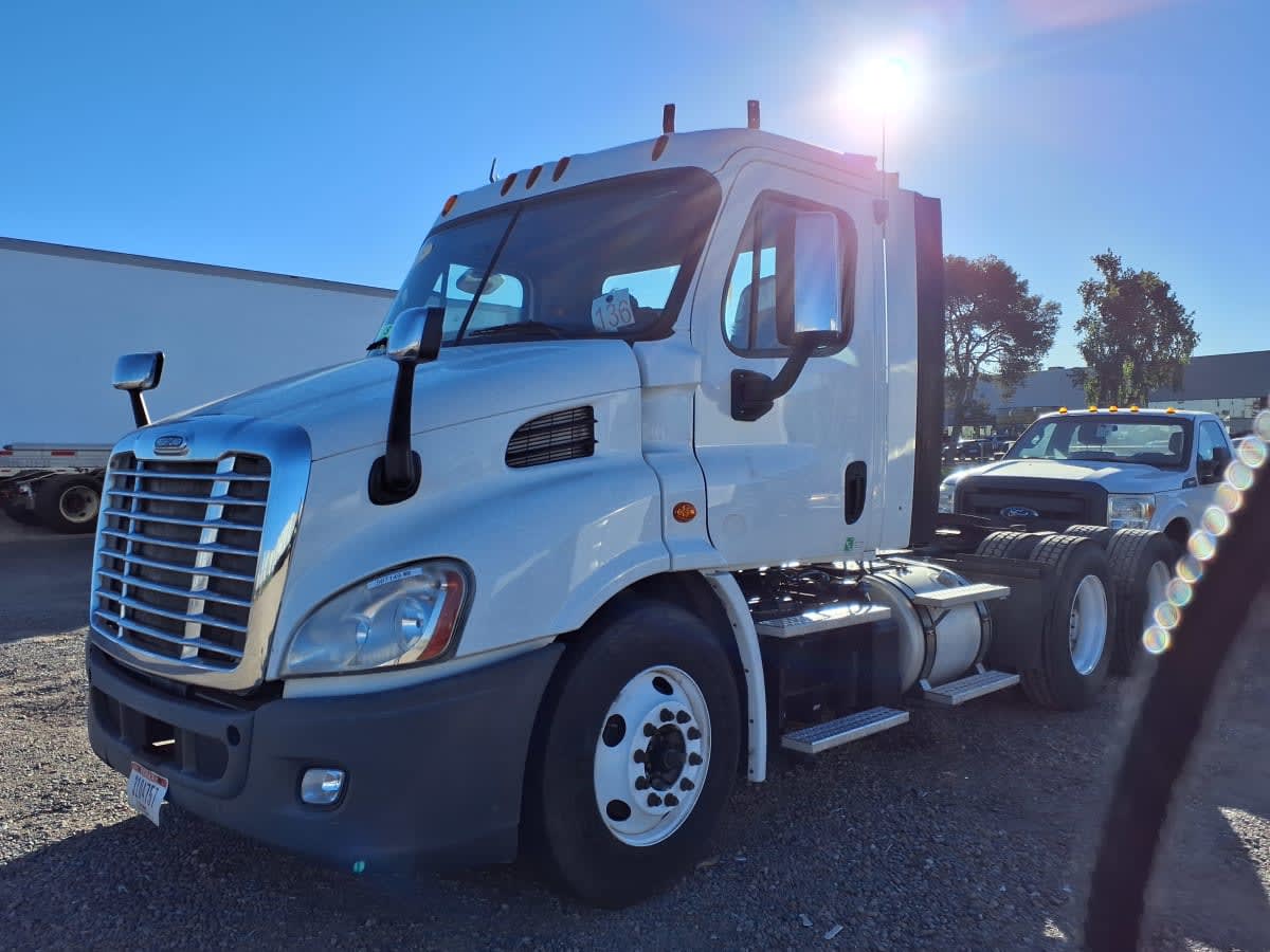 2015 Freightliner/Mercedes CASCADIA 113 567149