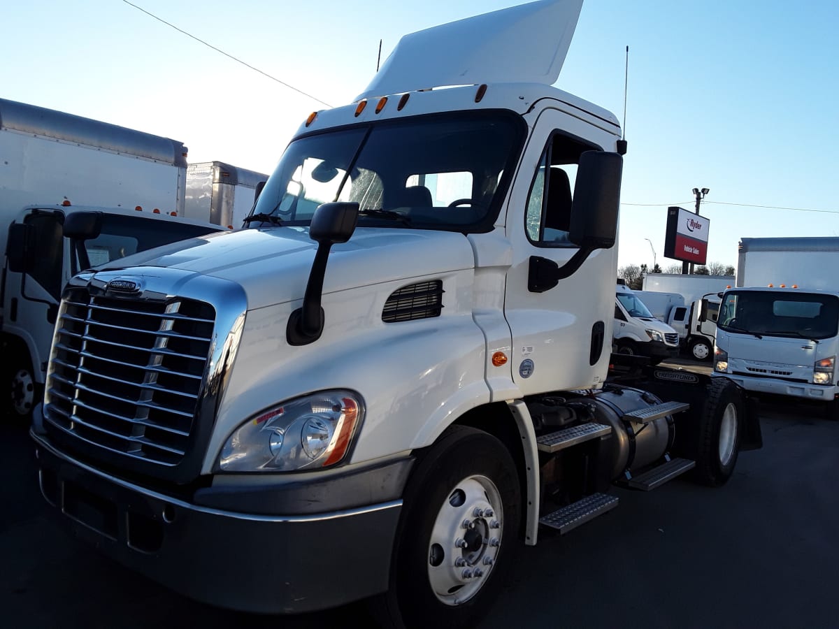 2015 Freightliner/Mercedes CASCADIA 113 567728