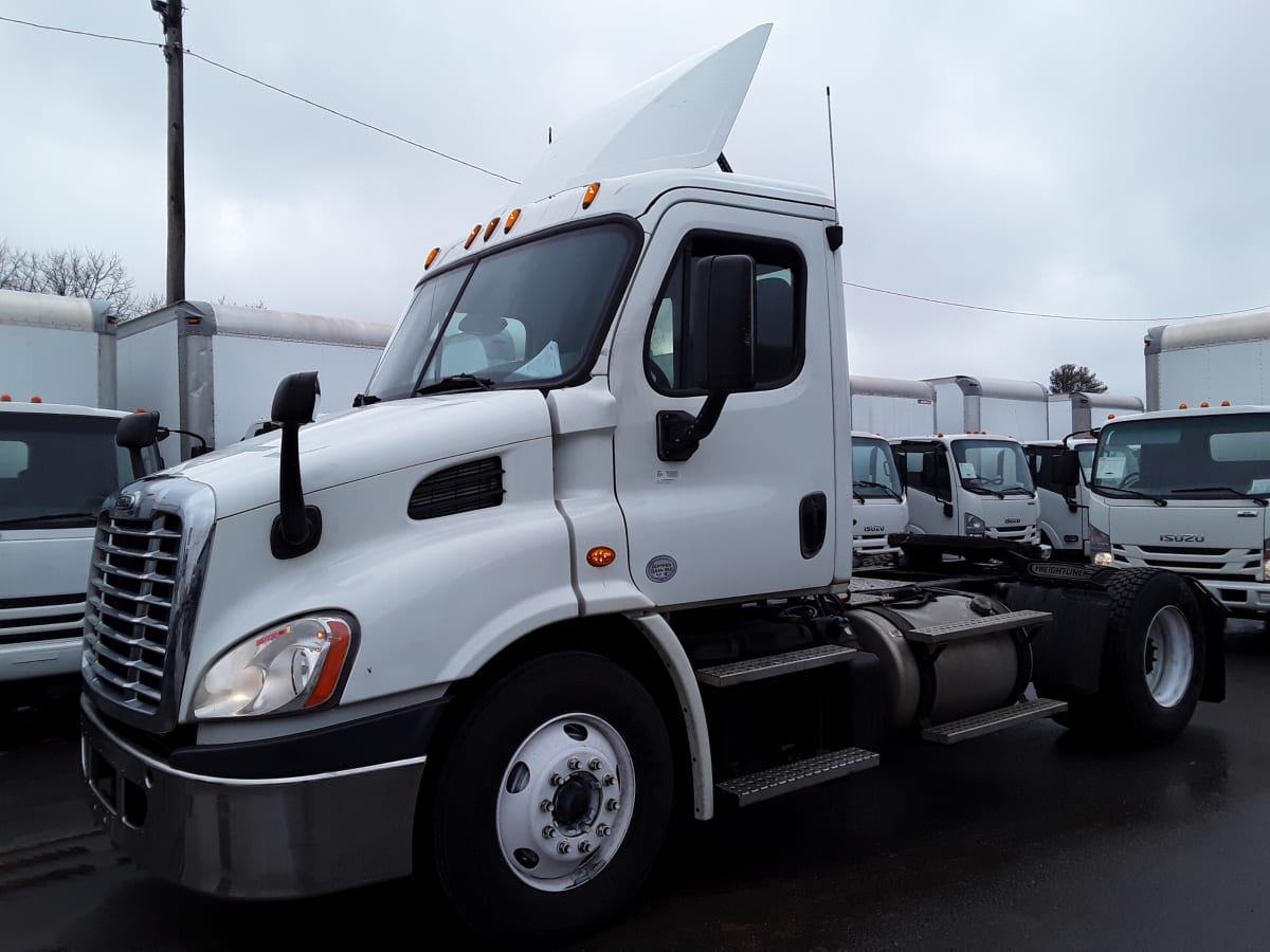 2015 Freightliner/Mercedes CASCADIA 113 567730