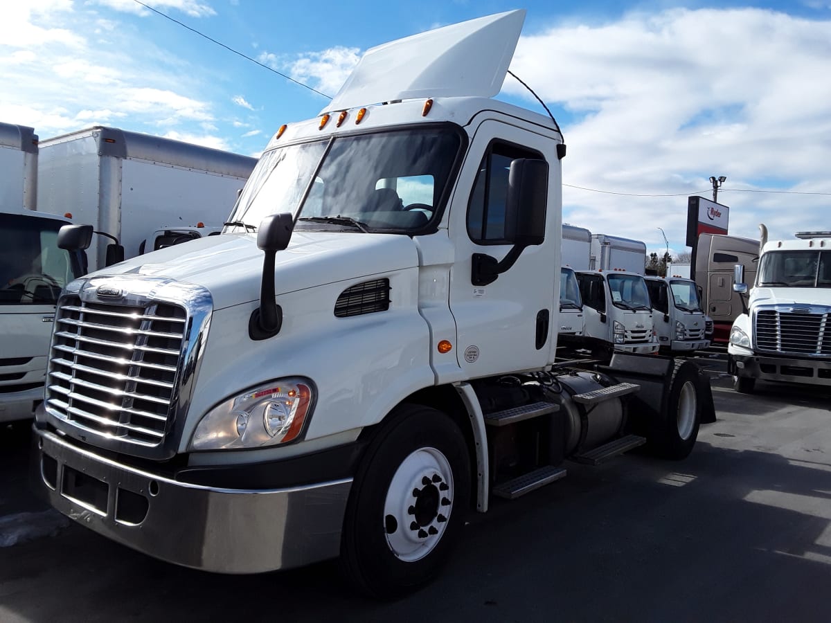 2015 Freightliner/Mercedes CASCADIA 113 567732