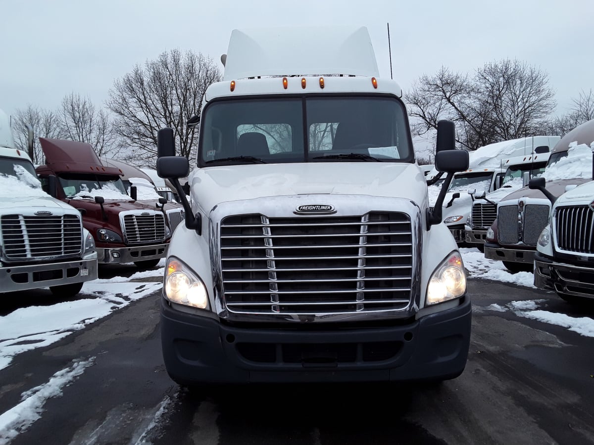 2015 Freightliner/Mercedes CASCADIA 113 567739