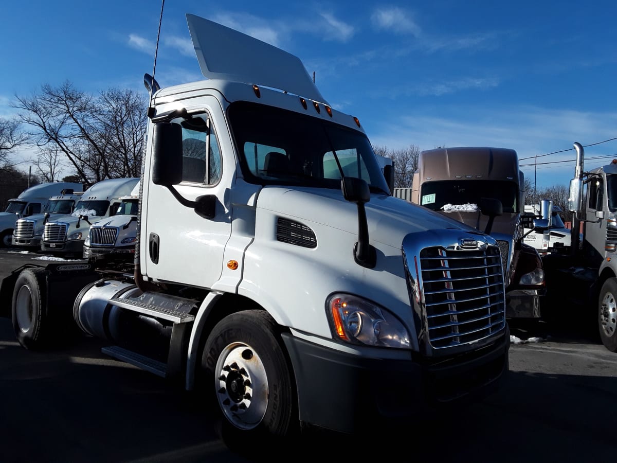 2015 Freightliner/Mercedes CASCADIA 113 567741