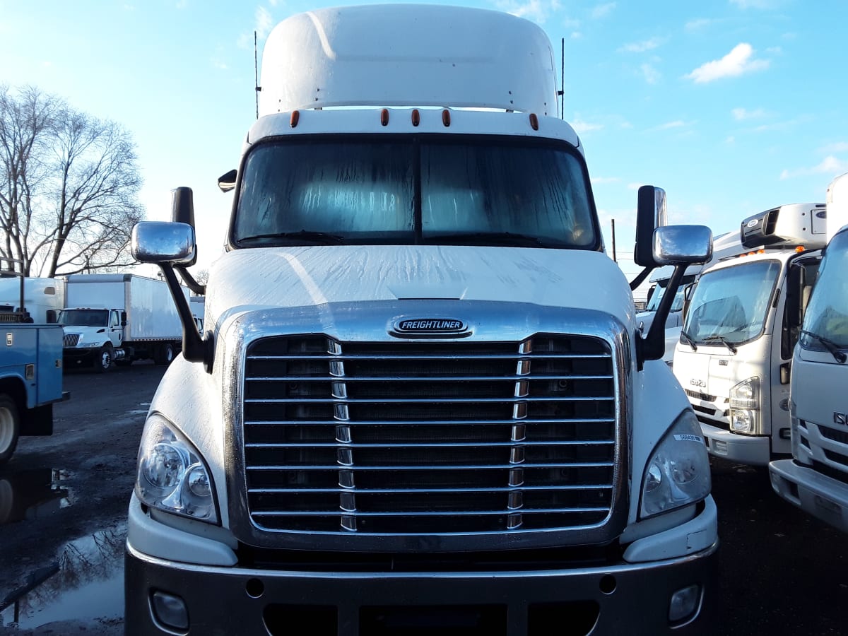 2015 Freightliner/Mercedes CASCADIA 113 568436