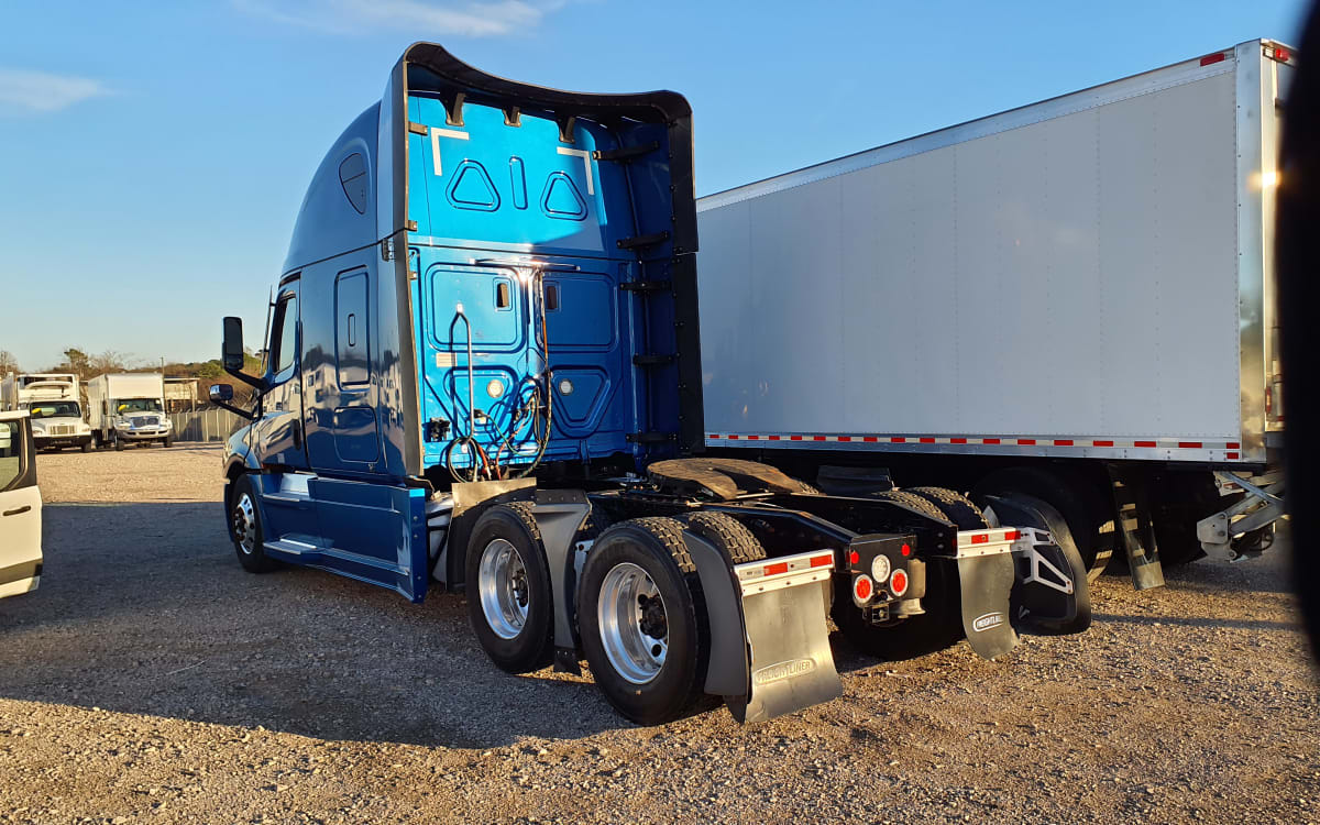 2022 Freightliner - image 6