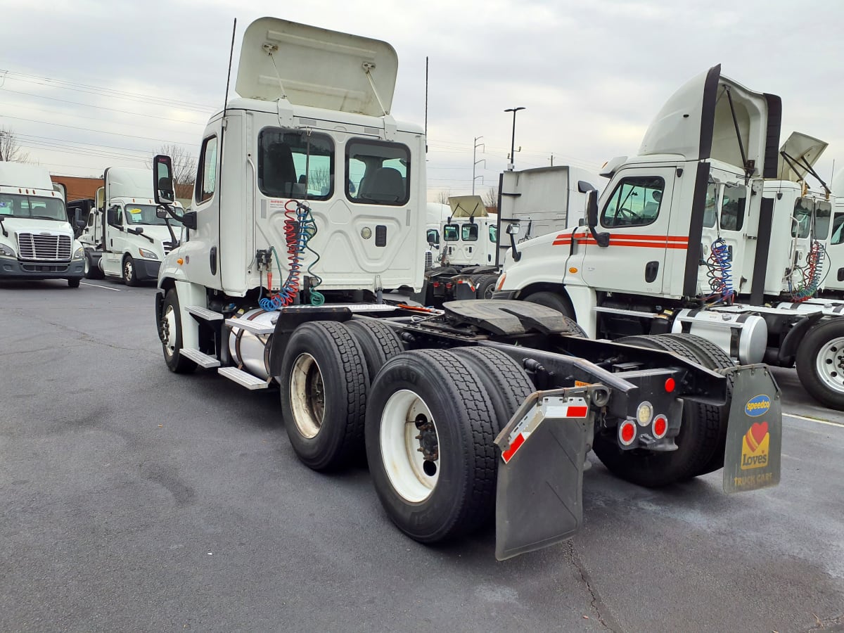 2015 Freightliner/Mercedes CASCADIA 125 569581