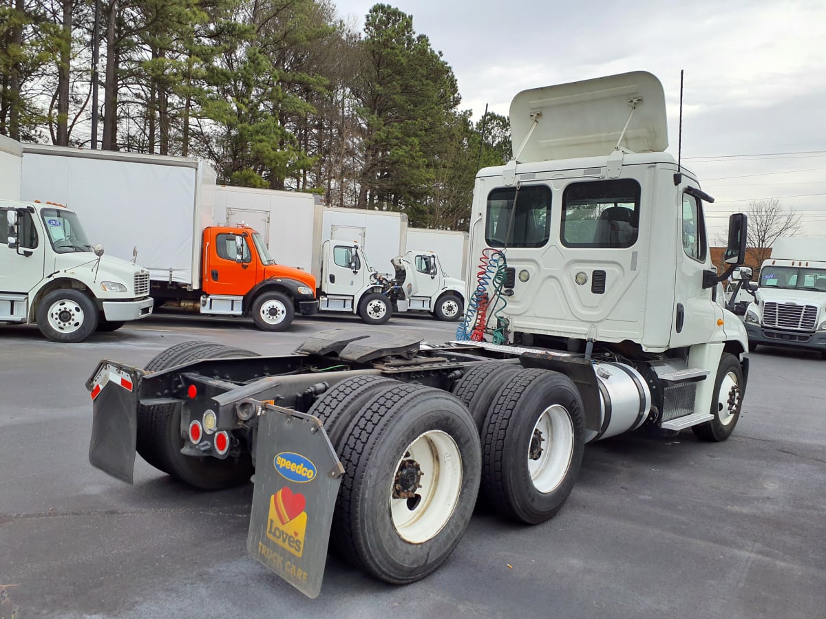 2015 Freightliner/Mercedes CASCADIA 125 569581