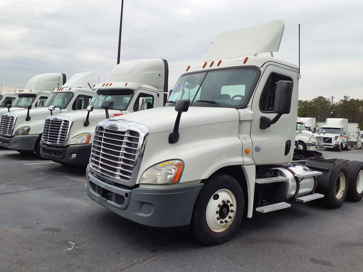 2015 Freightliner/Mercedes CASCADIA 125 569581