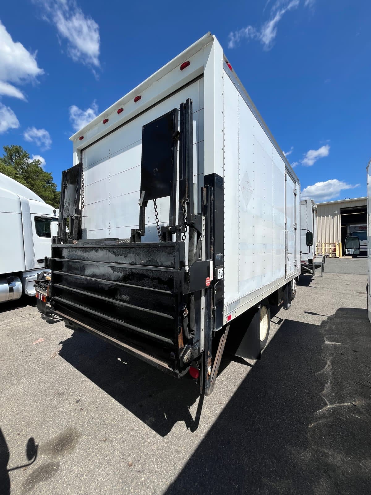 2014 Isuzu NQR 569822