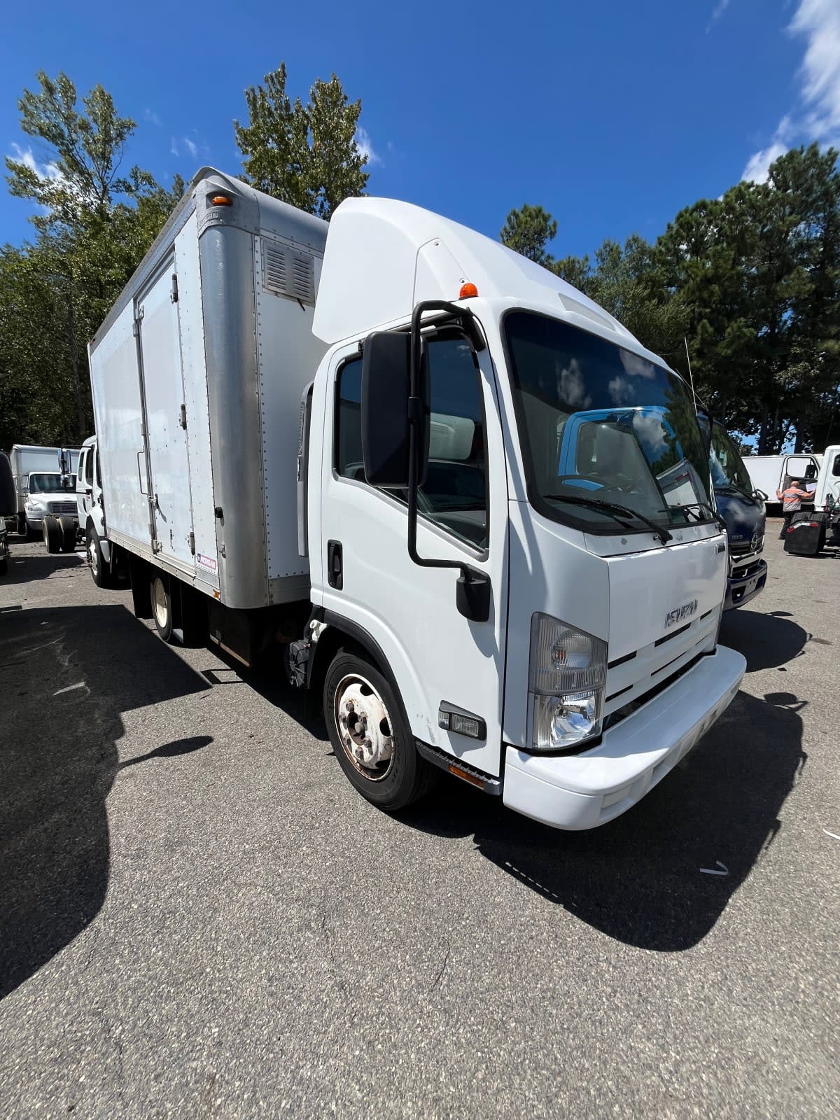 2014 Isuzu NQR 569822