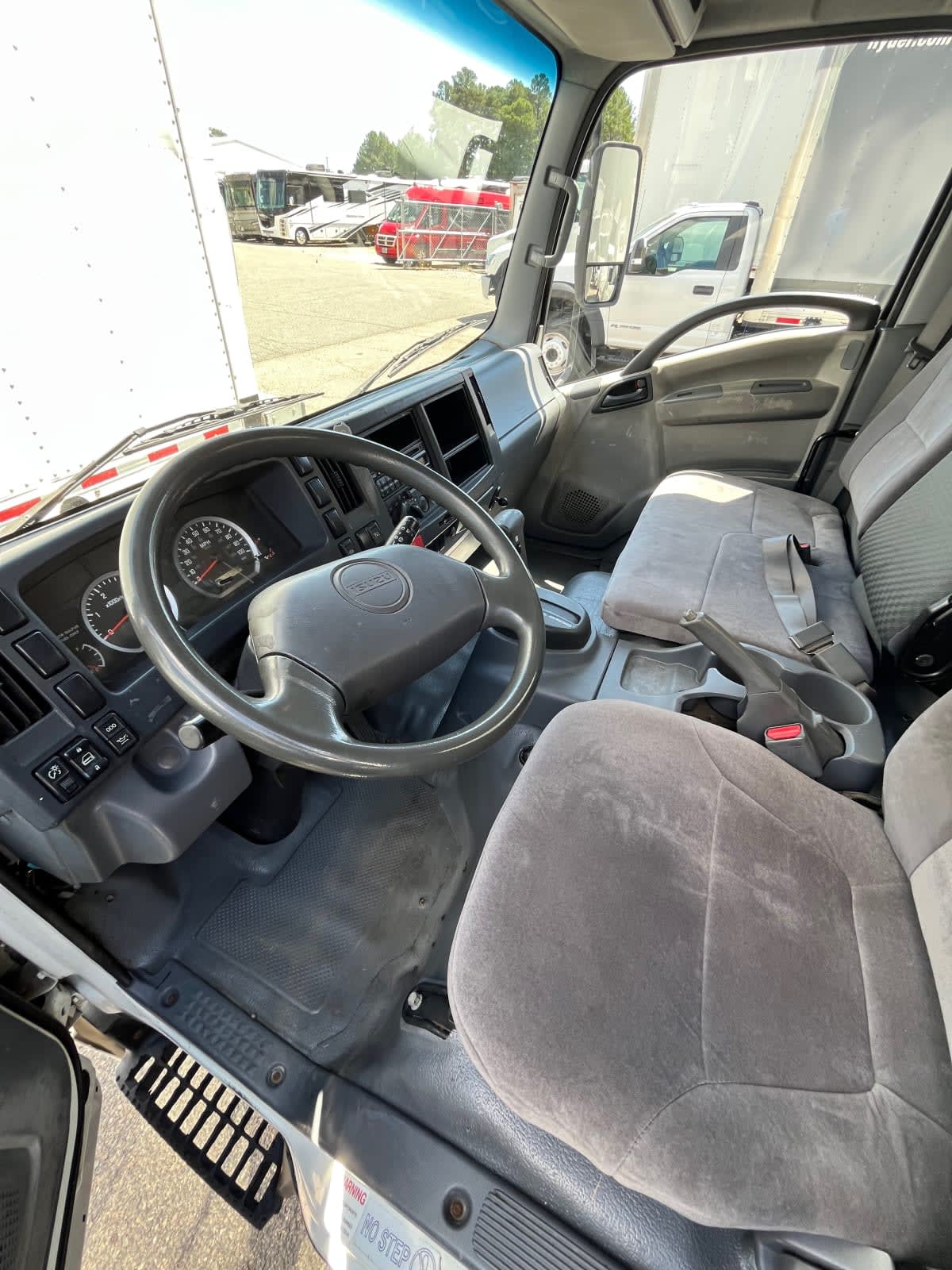 2014 Isuzu NQR 569822