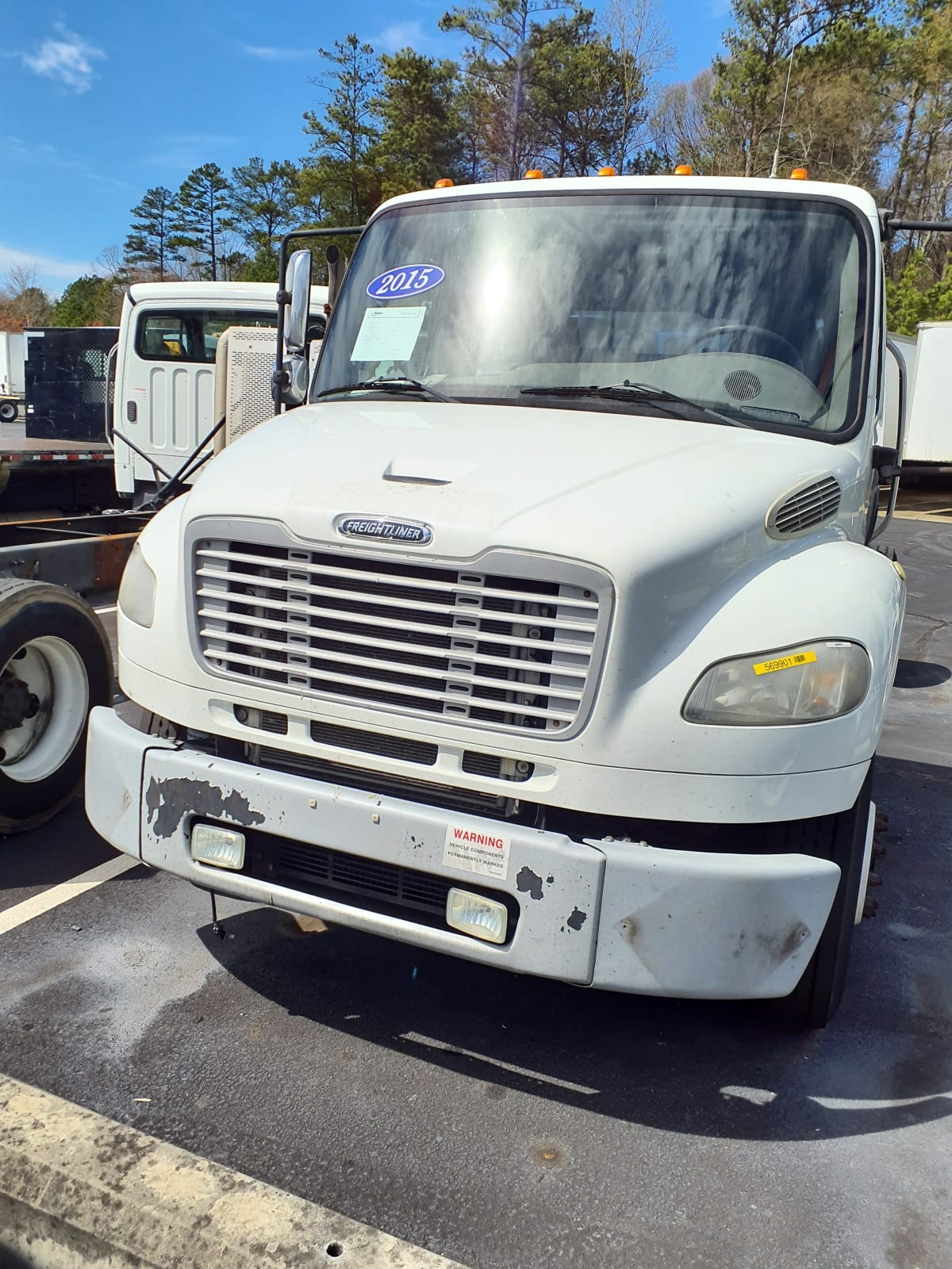 2015 Freightliner/Mercedes M2 106 569901