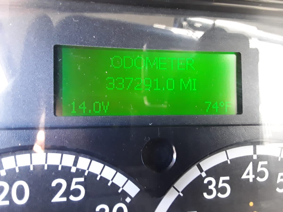 2023 Freightliner/Mercedes M2 106 570202