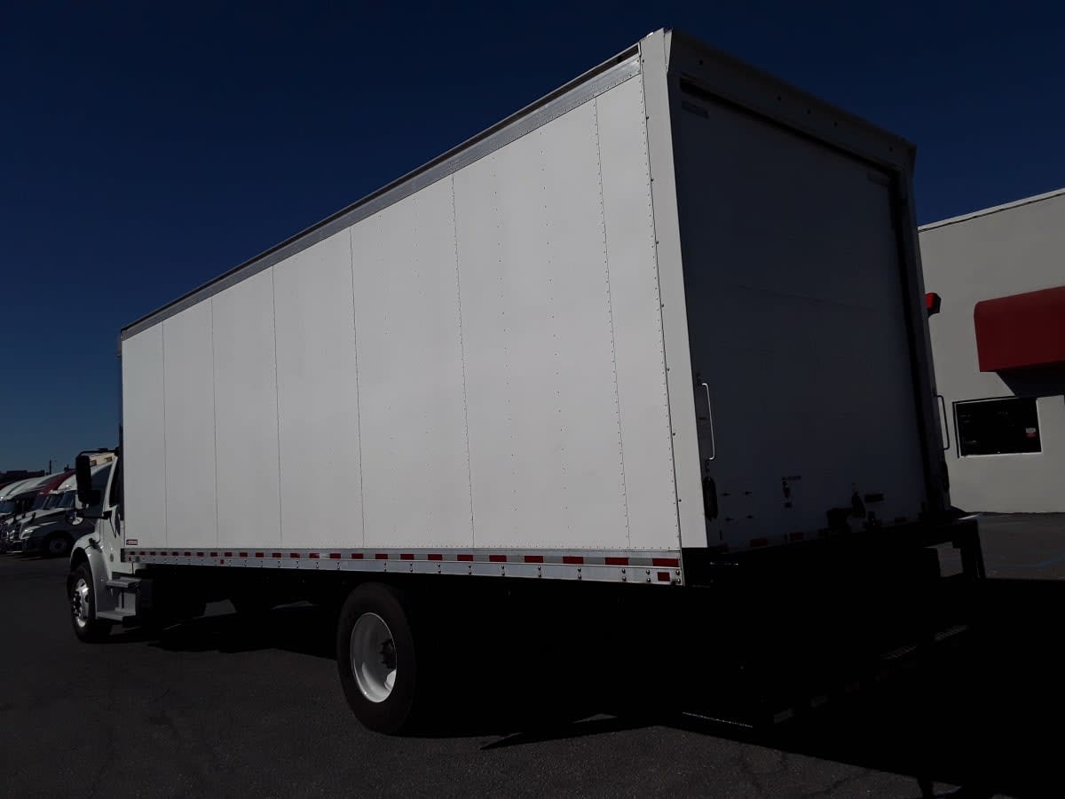 2023 Freightliner/Mercedes M2 106 570202