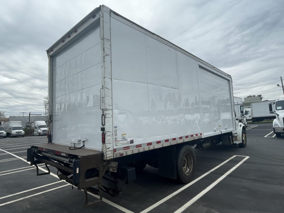 2015 Freightliner/Mercedes M2 106 570702