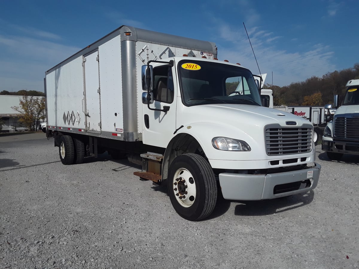 2015 Freightliner M2 106 570901