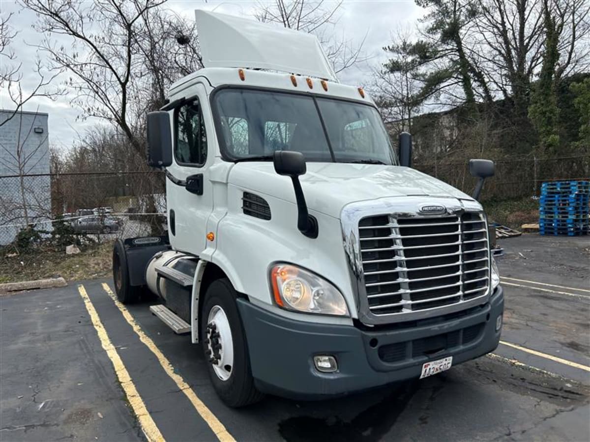 2015 Freightliner/Mercedes CASCADIA 113 570993